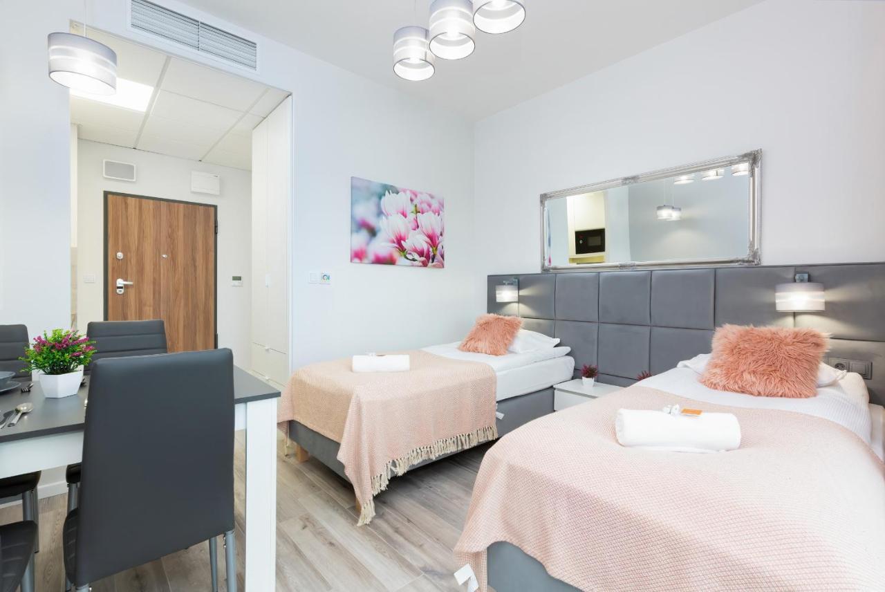 Warsaw Prymasa Tysiaclecia Business Centre By Noclegi Renters Eksteriør bilde