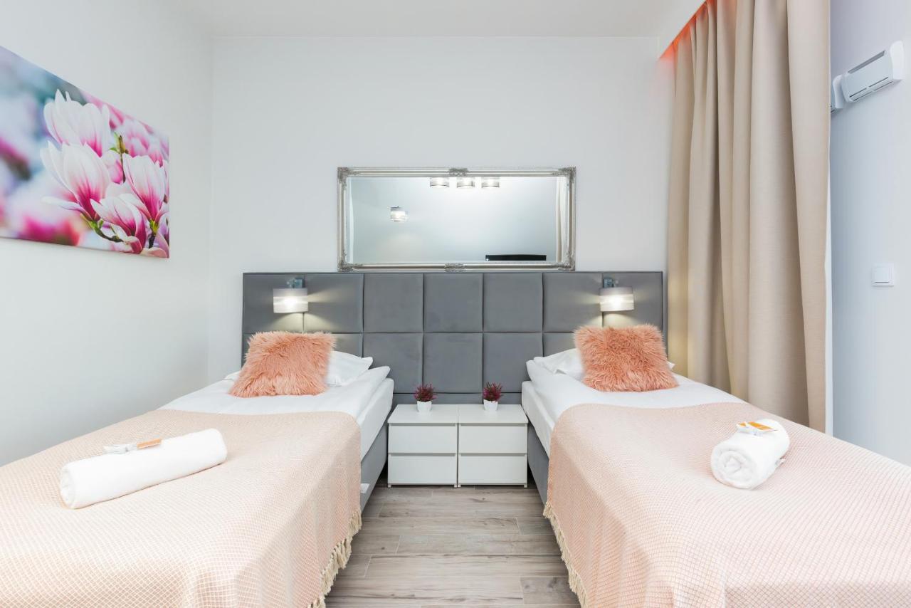 Warsaw Prymasa Tysiaclecia Business Centre By Noclegi Renters Eksteriør bilde